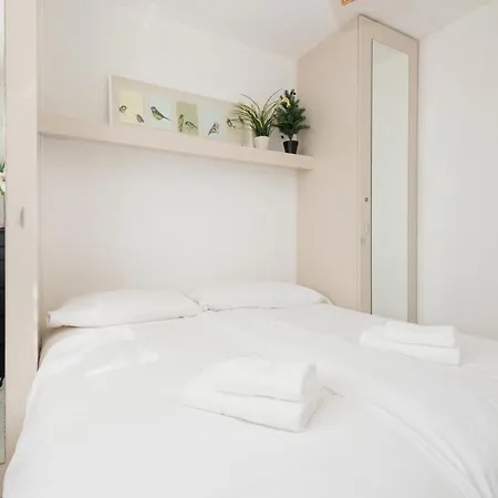 In First Line Complex In Urbanization Pueblo Mediterraneo, * Marbella