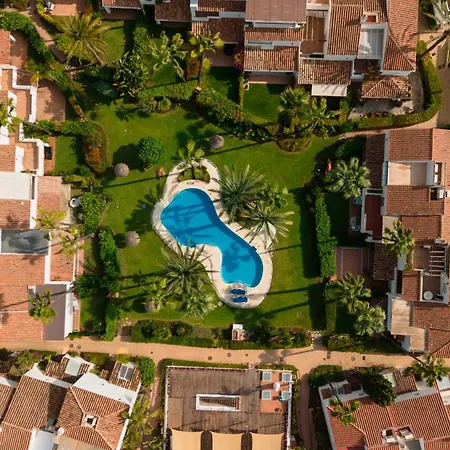 Apartment In First Line Complex In Urbanization Pueblo Mediterraneo, Marbella