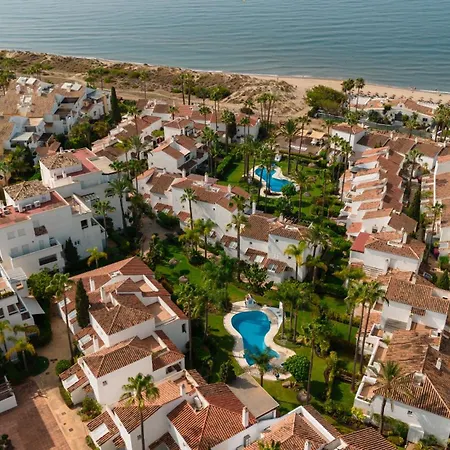 In First Line Complex In Urbanization Pueblo Mediterraneo, Marbella
